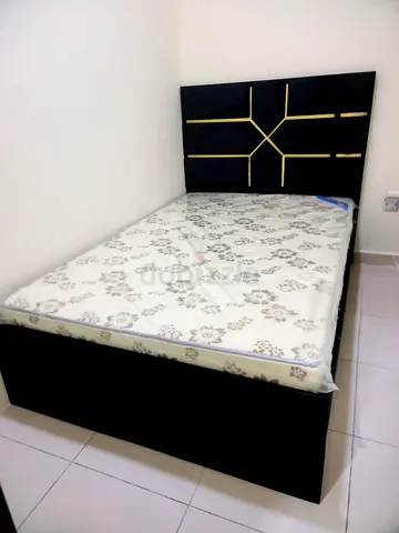 Queen size bed frame with mattress