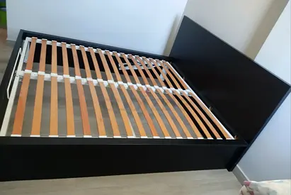 ✨IKEA hydraulic queen size bed frame with IKEA mattress ✨