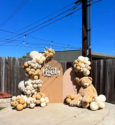 Balloons decorations services Available