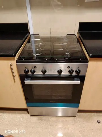 Bosch  freestanding gas cooker with oven - good condition