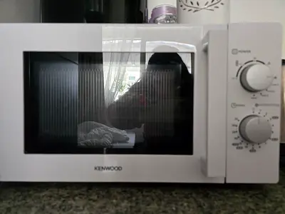 Kenwood Compact Microwave Oven - Good Working Condition