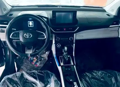 Toyota Veloz GX, миниатюра 3