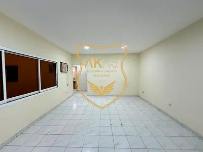 HUGE SIZE 2BHK FOR FAMILY IN MEENA BAZAR JUST IN 68K CLOSE TO METRO