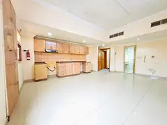 LUXURY &amp; SPACIOUS APARTMENT FOR RENT | MODERN AMENITIES | PRIME LOCATION | STRICTLY FOR FAMILY |