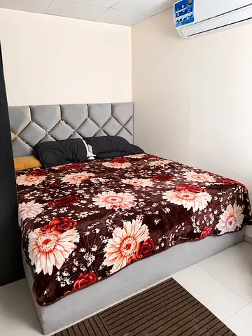 King size bed