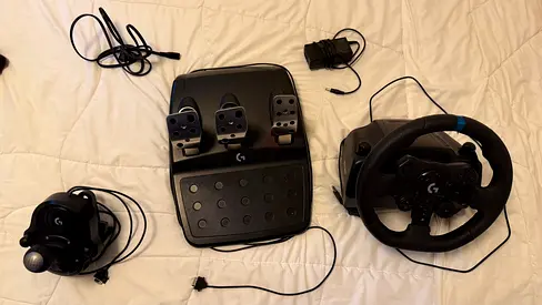 Logitech G29 Driving Force Wheel + Pedals + Shifter