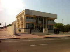 7 Bed | Commercial | Service Rooms | Prime Location | Direct from Owner