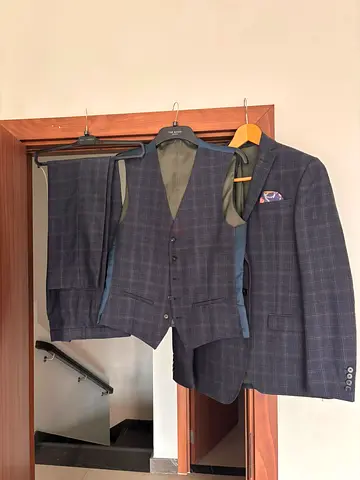 Mens Ted Baker 3-Piece Slim Fit Check Suit - Dark Blue/Grey, Excellent Condition