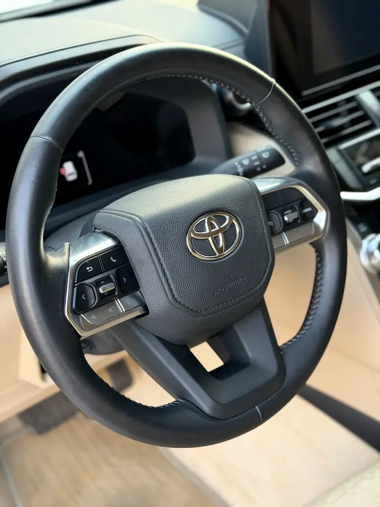 Toyota Land Cruiser 2025