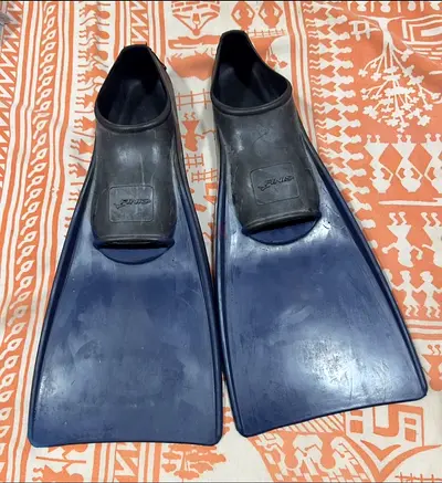 Adult Finis Fins for sale, hardly used..selling it because now not required.