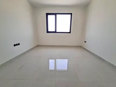 1 month free 12 cheque payment 1bhk / 2 washroom/ balcony outside aljada