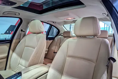 2015 BMW 5-SERIES 缩略图 11