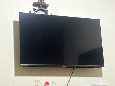 Tv for sale Hisense 40inch 3year old