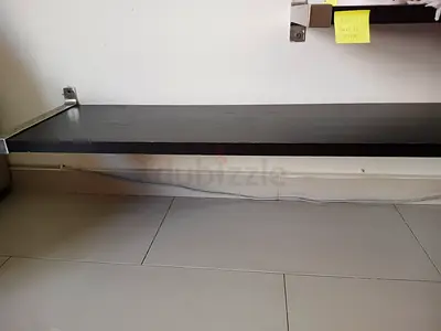 Wall-mounted floating shelf - black, sturdy