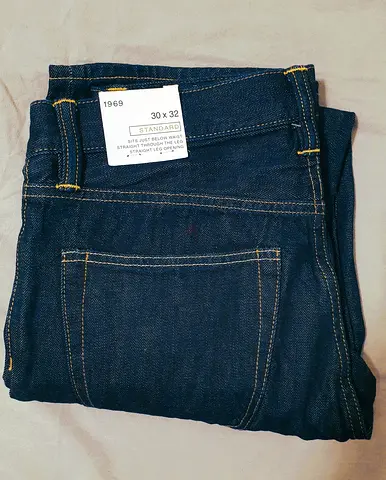 NEW GAP 1969 Standard Fit Jeans – W30 L32