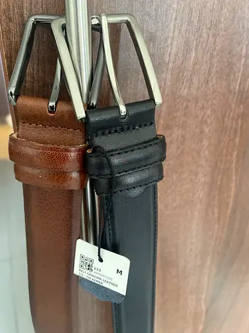 Set of 2 genuine leather belts – black and brown, size M 50aed for set