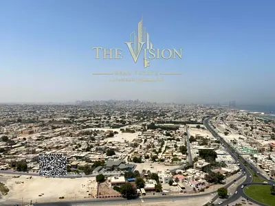 2bhk For sale: City and sea view, enclosed kitchen