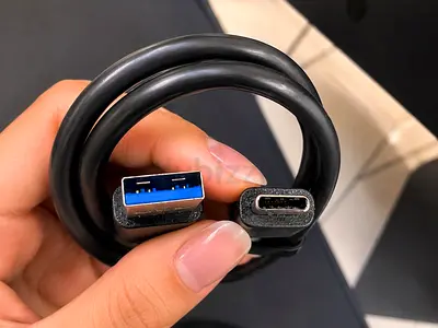 Original Dell USB-A to USB-C 3.0 Cable (69V3RSPA1) – Brand New