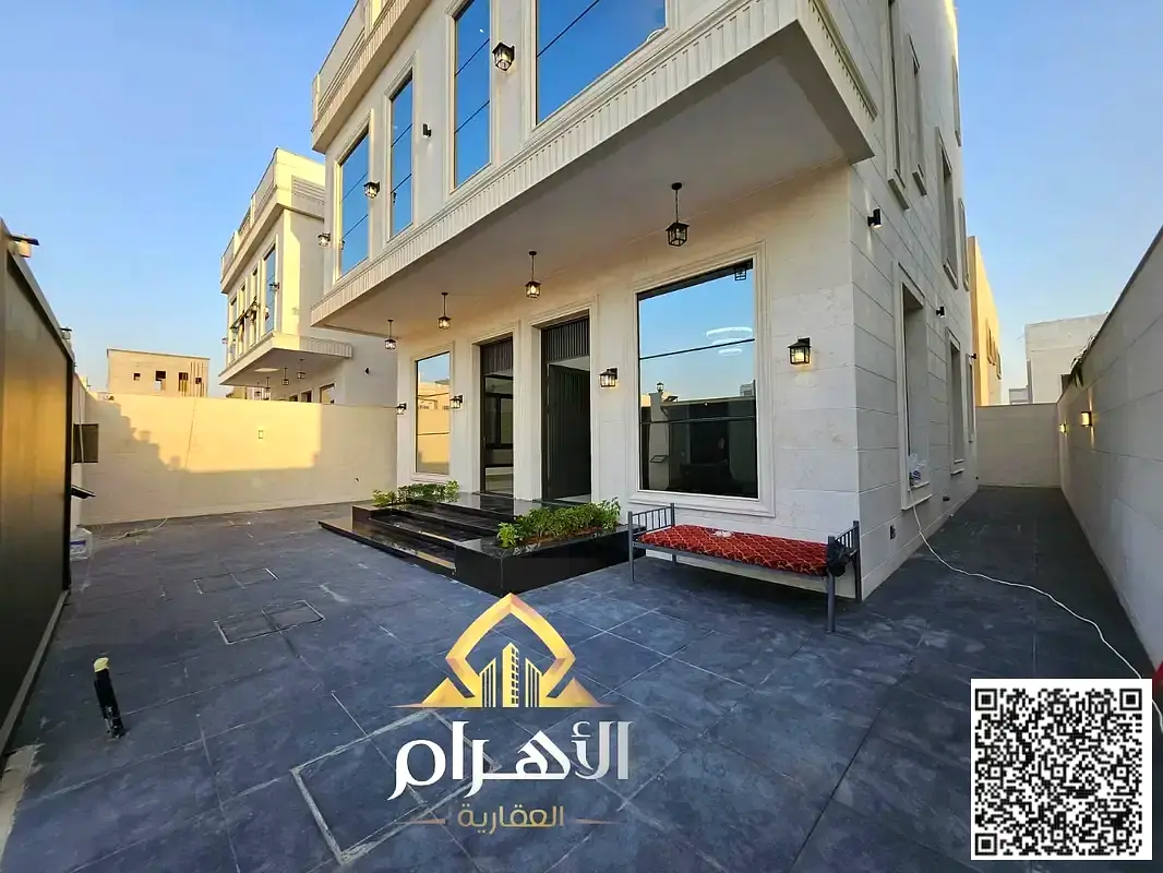 فيلا فاخرة للبيع في الياسمين – عجمان بإطلالة مباشرة على الحديقة | موقع مميز وتشطيبات راقية، شاملة الكهرباء والمياه والمكيفات ورسوم التسجيل والتملك