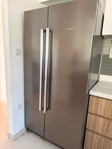 Bosch Side by side refrigerator freezer