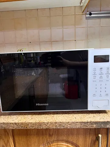 Hisense Microwave 20 Liters