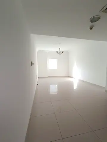 Studio for Rent – Al Khan Corniche, Sharjah Spacious family studio located in the prestigious **Al Khan Corniche** area, offering a comfortab