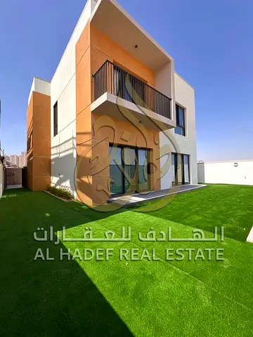فرش فندقي | اول ساكن | كمبوند متكامل الخدمات | مساحات خضراء | اطلالات بانوراميا