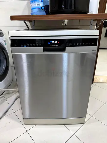 SIEMENS IQ500 Dishwasher three raks like New