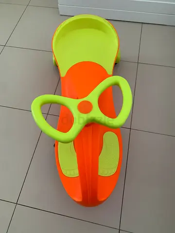 Ziggy Swing Car