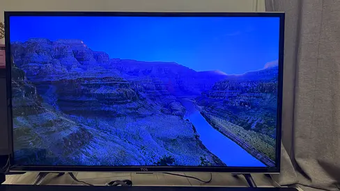 TCL LED TV - 40 inches