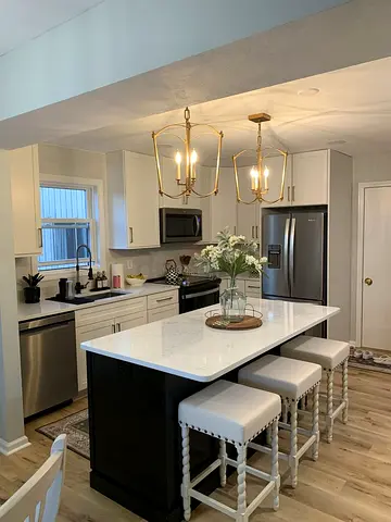 Modern kitchen island marble-top custom-made