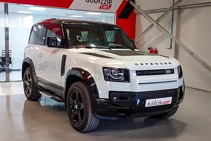 AED 3632/month | 2023 Land Rover Defender 90 SE (P300) | GCC Specs | Ref#500468