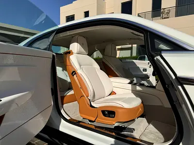 2024 ROLLS-ROYCE SPECTRE 照片 2