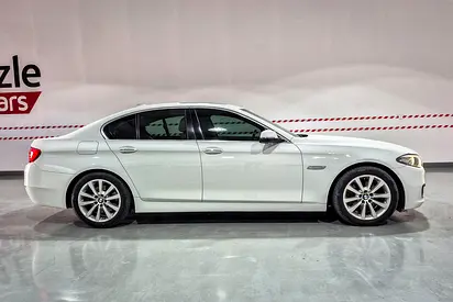 2015 BMW 5-SERIES 缩略图 4