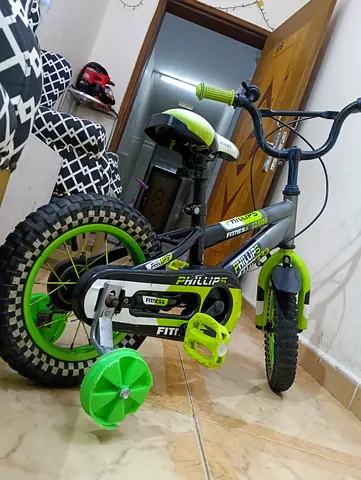 Kids Bicycle 12 – Excellent Condition | Training Wheels Included