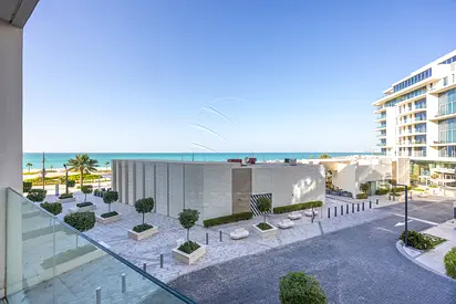 √ Sea View 2BR+M | VACANT | Luxury Living √
