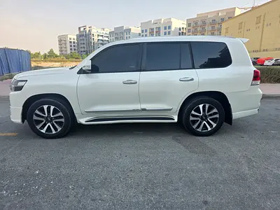 2019 Toyota LAND CRUISER — фото 11