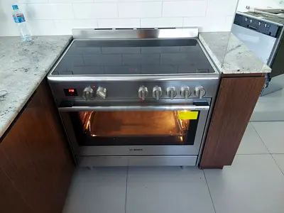 Italian BOSCH Series 8 Model 5 Hobs Full Electric Ceramic Cooker Range Size 90 cm
