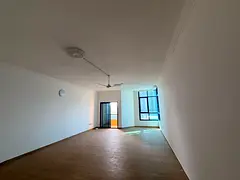 **📍 English Advertisement** 🏡 **Luxury 3-Bedroom Apartment for Annual Rent – Creek Towers (A