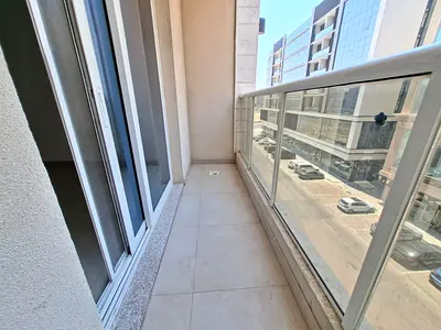 Spacious 2bhk with balcony and parking near dubai exit