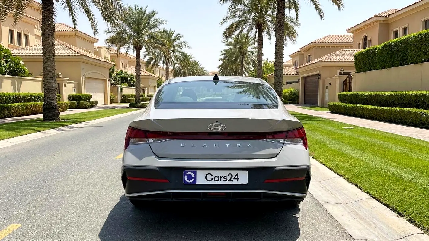 Hyundai Elantra 2024