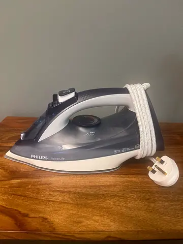 Philips Steam Iron - Perfect Working Condition