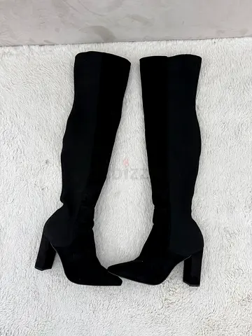 High knee black boots Suede