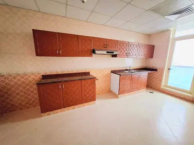Chiller Free | Luxury 2-BHK | Parking | Balcony | SEA-VIEW | GYM-POOL | Wardrobe | Family Bldg | Prime📍Location