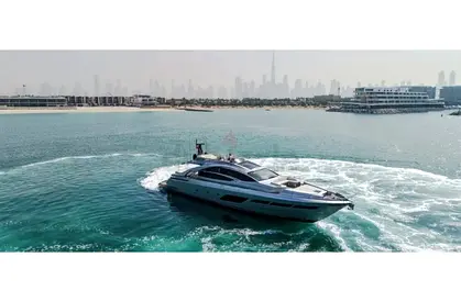 2022 Pershing 8X