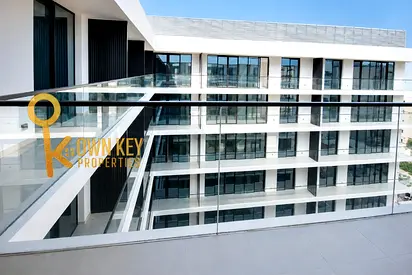 Chiller AC Free | Luxurious 1-BR Apt | Very Close To Metro