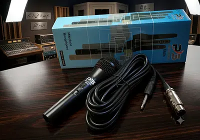 Wired Dynamic Vocal Microphone with XLR Cable - New