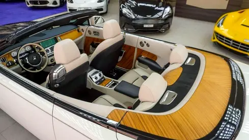 2017 ROLLS-ROYCE DAWN — миниатюра 13