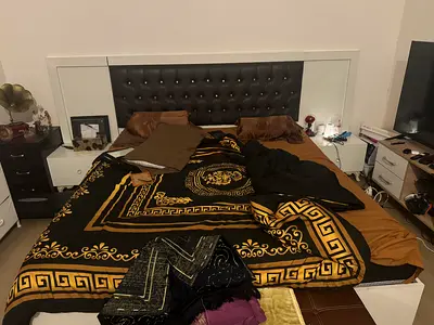 Queen size bed very good quality