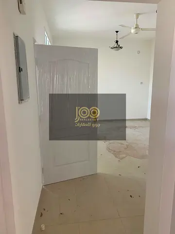 A great opportunity to live in a quiet area with comfortable interior spaces that provide an ideal